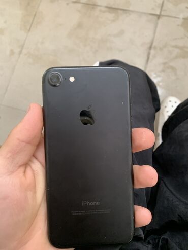 ноутбук 17 3: IPhone 7, Колдонулган, 32 ГБ, Black Titanium, 78 %