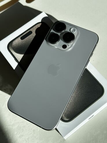 32 стиль: IPhone 15 Pro, Колдонулган, 256 ГБ, Natural Titanium, Заряддоочу түзүлүш, Коргоочу айнек, Каптама, 94 %