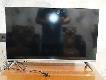 tv 32: SHIVAKI Smart TV – təxminən 32–40 düym diaqonallı LED ekranlı — 1
