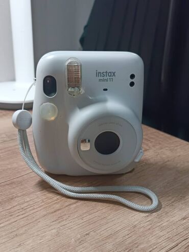 фотоаппарат instax mini 9 цена: Продаю фотоаппарат InstaX 11. Рабочий, в хорошем состоянии. Картриджей