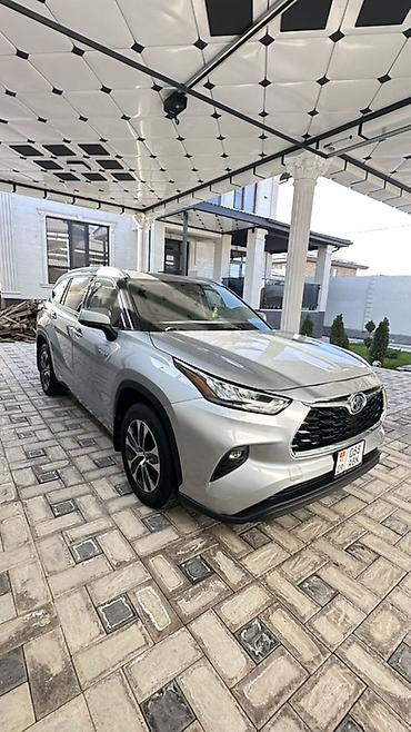 g30 530i: Toyota Highlander: 2020 г., 2.5 л, Вариатор, Гибрид, Кроссовер — 1