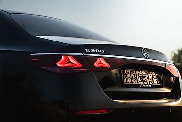 byd e1: Mercedes-Benz E-Class: 2024 г., 2 л, Автомат, Гибрид, Седан — 6