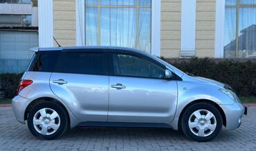 Toyota: Toyota ist: 2003 г., 1.5 л, Автомат, Бензин, Хэтчбэк — 5