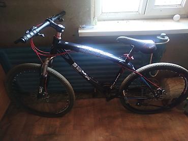 Детские велосипеды: Три велосипеда, включая два взрослых и один детский, предлагают — 3