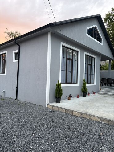 Günlük kirayə evlər: 100 kv. m, 4 otaqlı, Kombi, İşıq, Su — 24