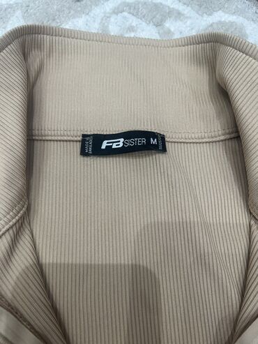 Futbolka və maykalar: Her biri demek olar yeni kimidir,cunki 2-3defe geyinilib baxan — 3