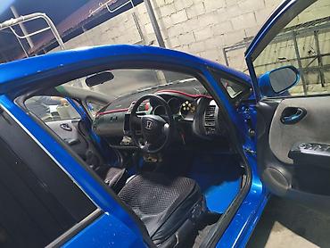 поддон на ауди а6: Honda Fit: 2001 г., 1.3 л, Автомат, Бензин, Хэтчбэк — 5