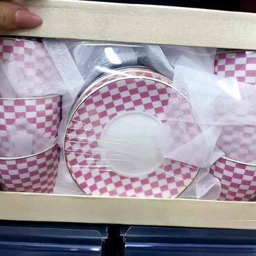 Kompleti posuđa: Soljice i tacne set 4000, 3000, 2500 i 3300 imamo — 3