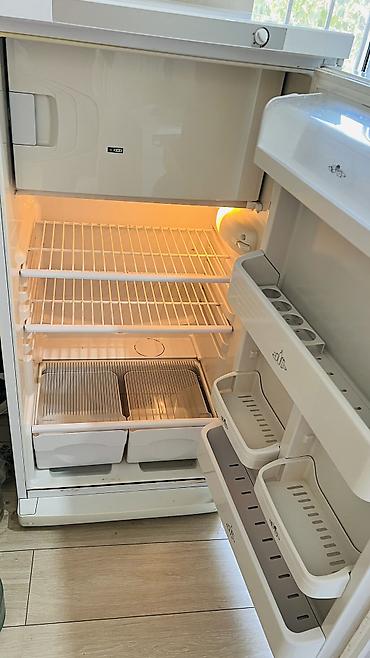 Однокамерный холодильник Indesit (компактный, без морозильной камеры