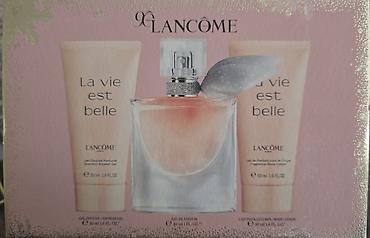 Şəxsi əşyalar: Lancome desti ORIJINAL! Adore-dan hediyye olunub. Qoxusu uygun gelmir — 2