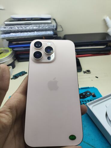 dubay ayfonlar: IPhone 16 Pro, < 16 GB, Desert Titanium, Zəmanət, Barmaq izi, Face ID