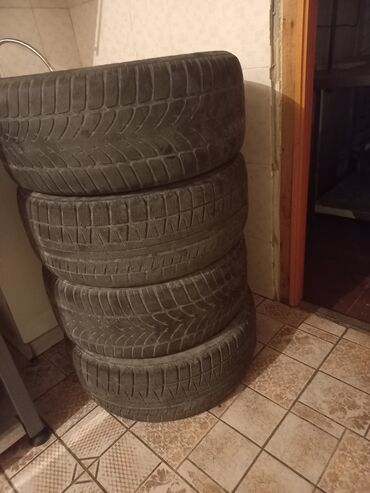 Шины: Шины 225 / 50 / R 17, Зима, Б/у, Комплект, Легковые, Dunlop