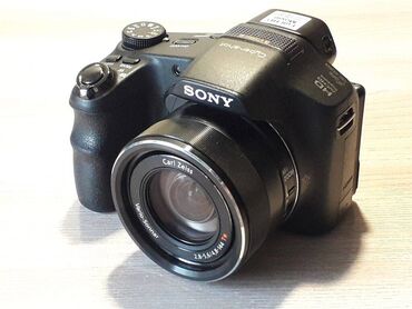 сумка для фотоаппарата: Sony HX200V - это камера с 18,2 мегапиксельной матрицей, 30-ти
