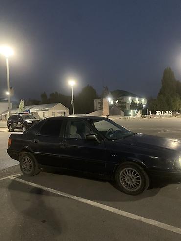 мерседес 124 с: Audi 80: 1989 г., Седан — 2