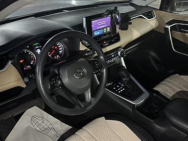 марат авто: Toyota RAV4: 2022 г., 2.5 л, Автомат, Бензин, Кроссовер — 6