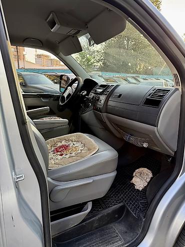 левый руль машина: Volkswagen Transporter: 2005 г., 2.5 л, Автомат, Дизель, Фургон — 10