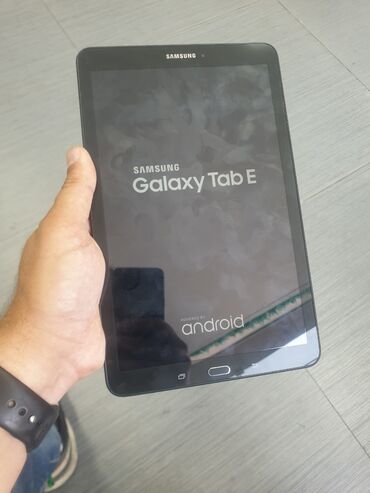 Samsung: Tam islekdi qutusu adaptoru yoxdu.Ram 2 Yaddas 8Gb.Qiymet sondu real