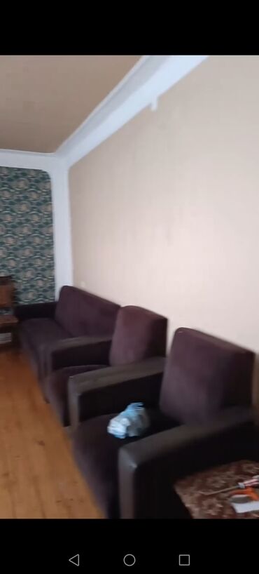 Uzunmüddətli kirayə mənzillər: Memar .Əcəmi .metrosu (2-3 deyqa piyada)Cavadxan küç .54 saylı — 2