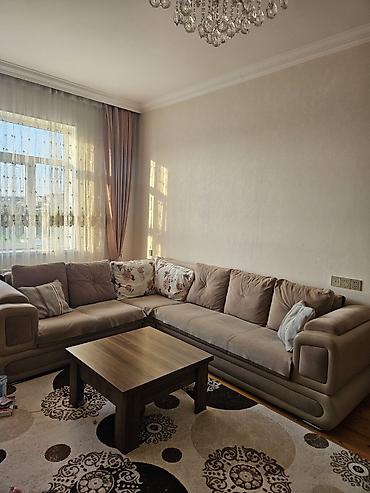 kunc divan satilir: Çox təcili Künc divan satılır.Az işlənib köcməklə əlaqədar — 2