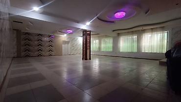 red centr: С. Садовое, главная дорога Сдается кафе Площадь: 240м2 2 этажа 2 — 7