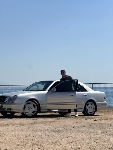 Mercedes-Benz: Mercedes-Benz E-Class: 1999 г., 3.2 л, Автомат, Газ, Седан — 1