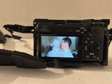 Другие аксессуары для фото/видео: Срочно продаю!! Профессиональный фотоаппарат Sony Alpha 6300 В — 6