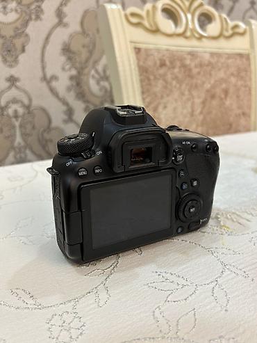 Fotokameralar: Xüsusiyyətləri Sensor: 26.2 MP tam-kadr CMOS. İşləyici “effective” — 2