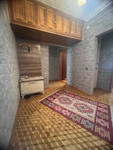 Köhnə tikili: Bakı, 4 otaqlı, Köhnə tikili, m. Həzi Aslanov, 100 kv. m — 17