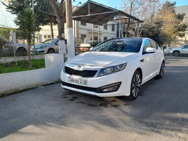 kia optima: Kia Optima: 2 l | 2012 il Sedan