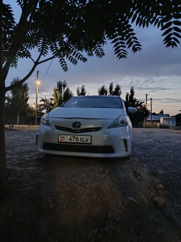 субару жасти: Toyota Prius: 2013 г., 1.8 л, Автомат, Гибрид, Универсал