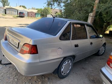 машина гетис: Daewoo Nexia: 2010 г., 1.6 л, Механика, Бензин, Седан