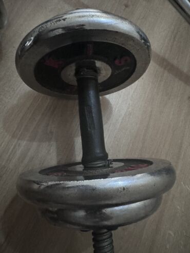 наборные гантели с поворотным механизмом: Selling adjustable dumbbells and barbel. 76KG weight for Продам