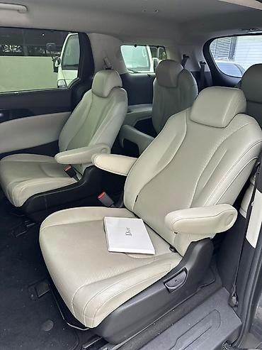 Kia: Kia Carnival: 2020 г., Минивэн — 25