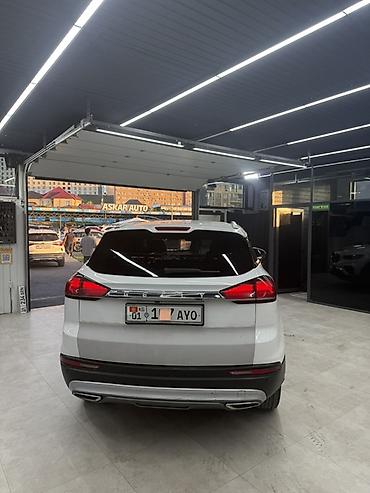 jeely coolray: Geely Atlas: 2023 г., 1.5 л, Автомат, Бензин, Кроссовер — 10