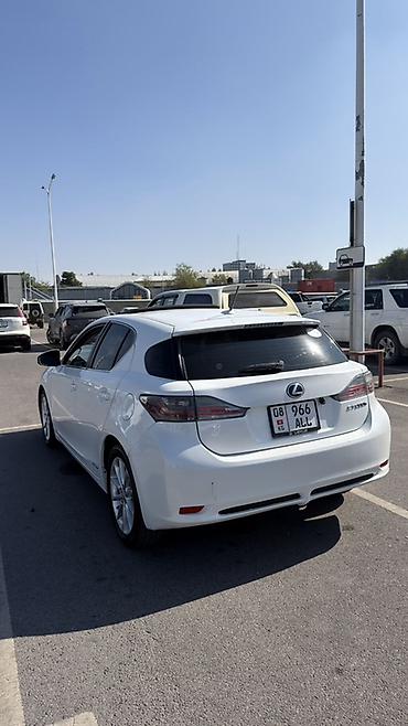 Lexus: Lexus CT: 2012 г., 1.8 л, Автомат, Гибрид, Хэтчбэк — 6