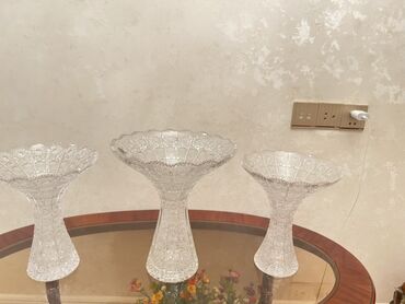 Vazalar: Vaza dəsti — 1