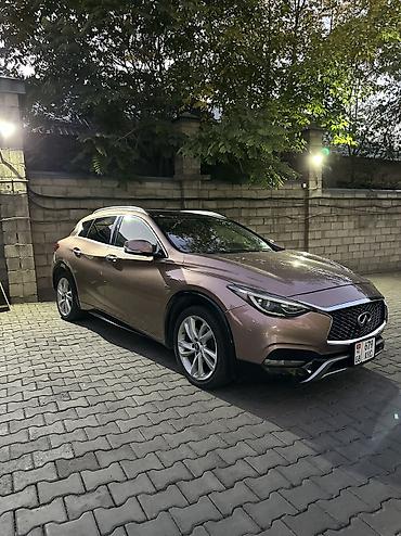 Infiniti: Infiniti : 2017 г., 2 л, Робот, Бензин, Кроссовер — 1