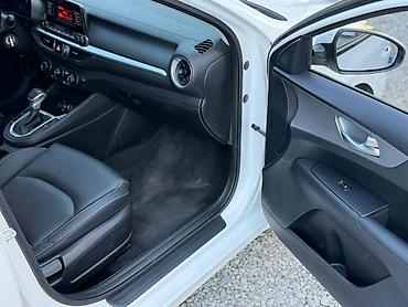 xpeng g3: Kia K3: 2022 г., 1.6 л, Автомат, Бензин, Седан — 3