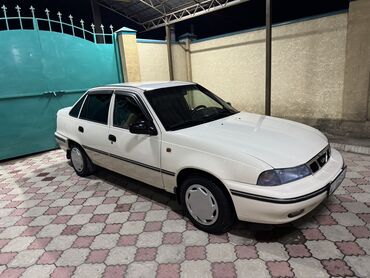 дешевый автомобиль: Daewoo Nexia: 2003 г., 1.5 л, Механика, Бензин, Седан