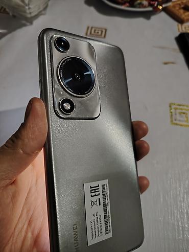 Уюлдук телефондор жана аксессуарлар: Huawei Nova Y70, Колдонулган, 128 ГБ, түсү - Күмүш, 2 SIM — 4