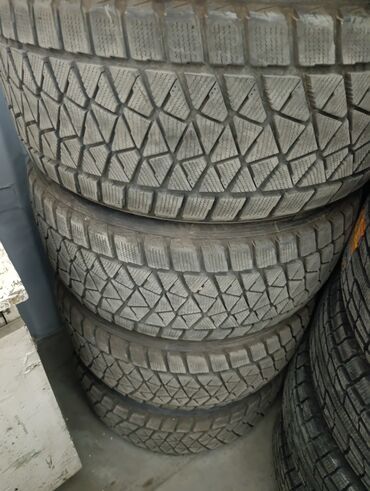 покрышки на мтз: Шиналар 275 / 40 / R 20, Кыш, Комплект, Жеңил унаалар, Жапония, Bridgestone