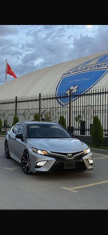 300 мин сом: Toyota Camry: 2018 г. — 1