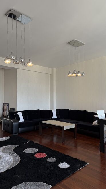 Günlük kirayə mənzillər: 2 otaqlı — 26