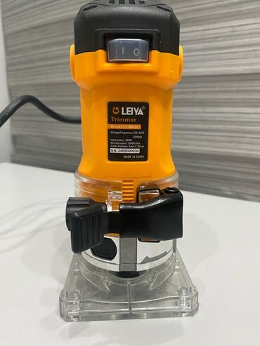 Дрели: Фрезер LEIYA LY-M6301 мощностью 550 Вт . Предназначен для обработки — 2