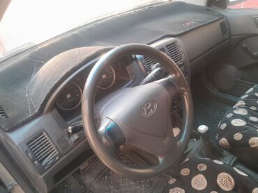 хундай гет: Hyundai Getz: 2010 г., 1.1 л, Механика, Бензин, Хетчбек