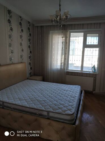 Uzunmüddətli kirayə mənzillər: Nərimanov metrosunun yaxınlığında 5 mertebeli binanın 5-ci — 5