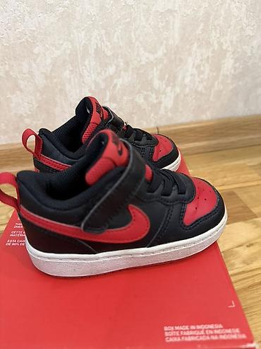 nike corab: Nike original 
В идеальном состоянии
Размер 22
Цена 10 — 4