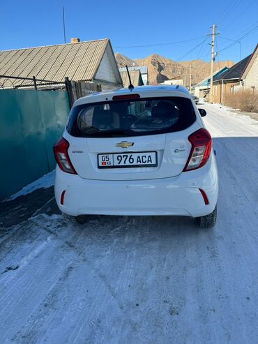 авто в рассрочку в бишкеке без процентов: Chevrolet Spark: 2016 г., 1 л, Автомат, Бензин, Хэтчбэк