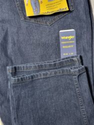 Джинсы: Wrangler джинсы. ОРИГИНАЛ. КЛАСИКА. ПРЯМЫЕ. Тёмно синий. 100% at lalafo.kg — 3 Джинсы: Wrangler джинсы. ОРИГИНАЛ. КЛАСИКА. ПРЯМЫЕ. Тёмно синий. 100% — 3