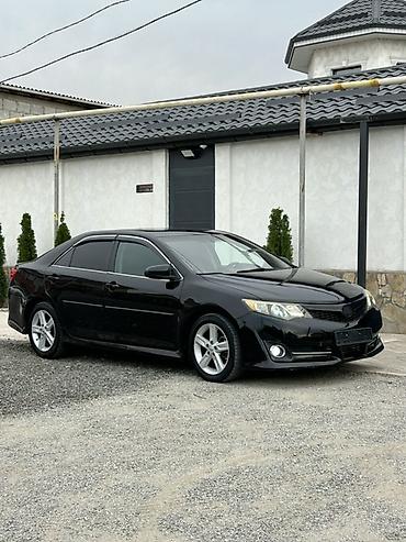 срочно продаю тойота: Toyota Camry: 2014 г., 2.5 л, Автомат, Бензин, Седан — 2